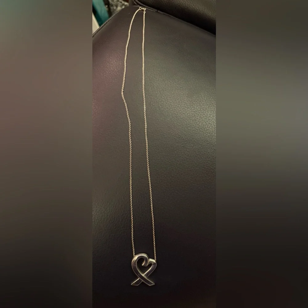 Tiffany & Co. Sterling Silver Paloma Picasso Loving Heart Chain Necklace 24" - Picture 1 of 10